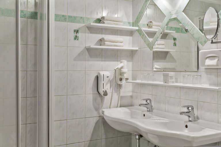 Bad im Familienzimmer